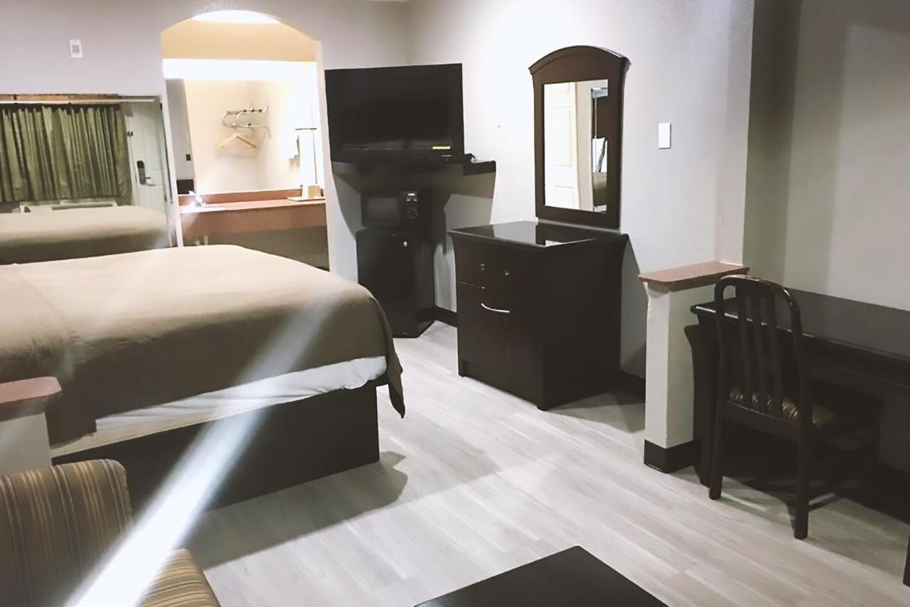 Blue Way Inn & Suites By Jasper Houston Ngoại thất bức ảnh